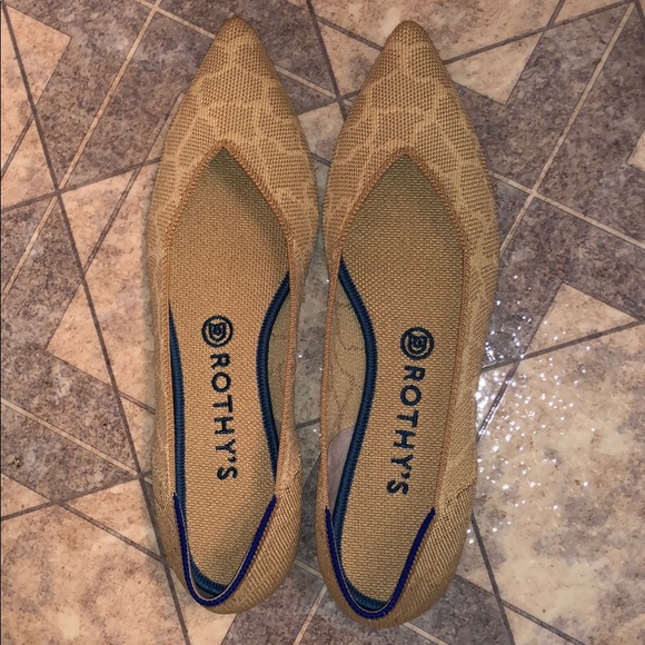 Rothy’s Sahara Gold Points - Picture 2 of 8